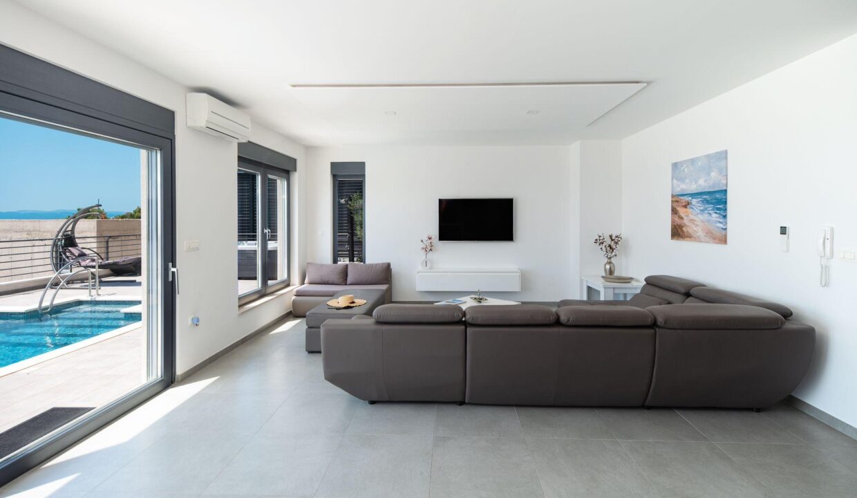 WhatsApp Image 2026-02-05 at 14.39.15 (3)